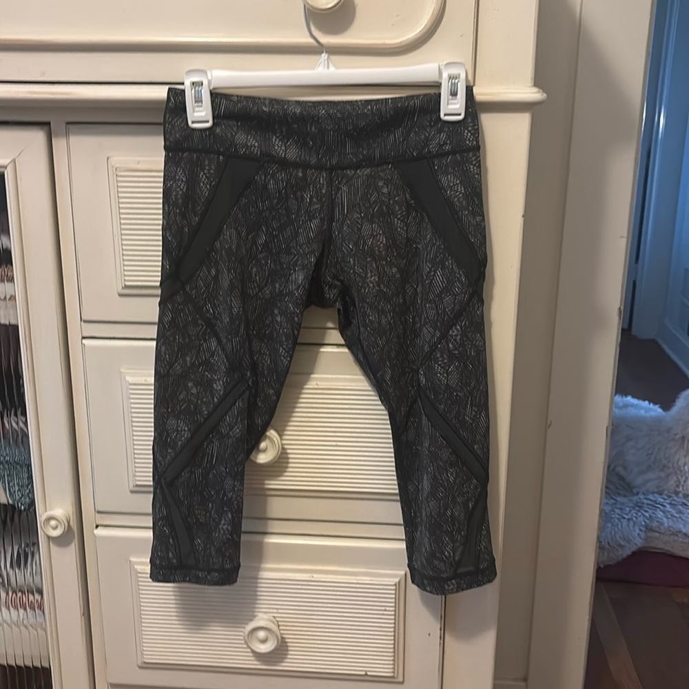 lululemon Align Crop Legging Efflorescent Barracks Green Black